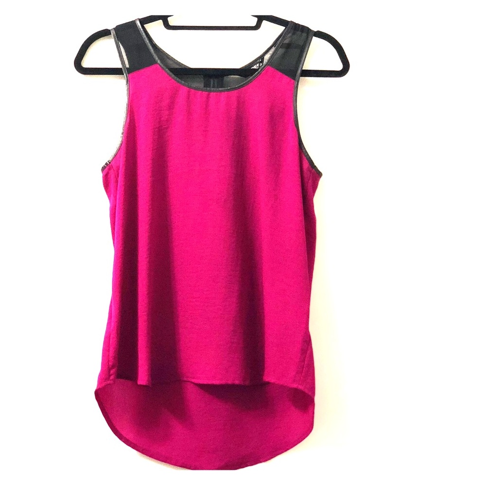 Magenta Express tank with black leather trim